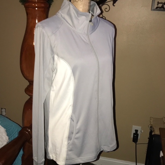 NWOT nice grey zip up jacket - Picture 5 of 8